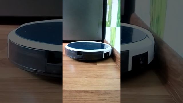 Пылесос-робот Dibea Albea GT100 (video2) смотреть онлайн