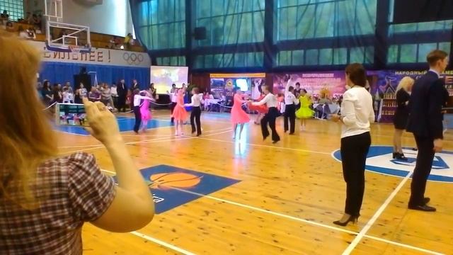 Ювеналы 1+2Е джайв смотреть онлайн