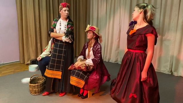 Спектакль «За двумя зайцами» смотреть онлайн
