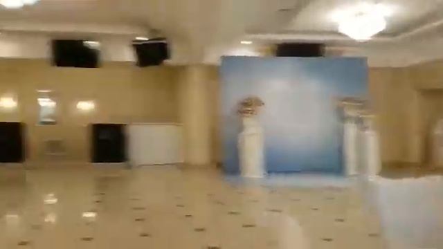 Зал торжеств Rock Crystal смотреть онлайн