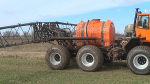 Опрыскиватель Туман-2М работает на подкормке озимых культур в "Гиганте"