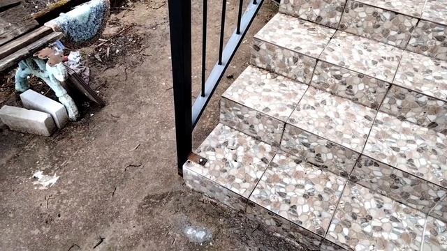 Как сделать крыльцо загородного дома/ Облицовка керамической плиткой своими руками смотреть онлайн