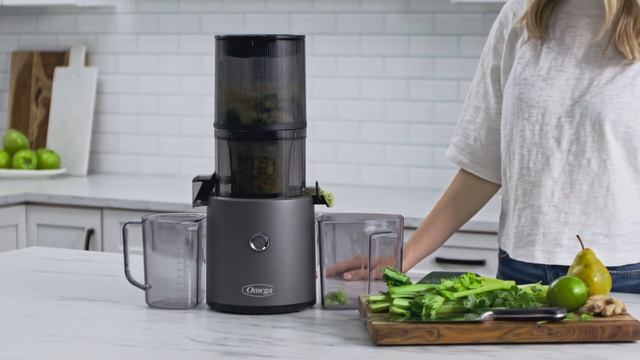 Omega Effortless™ Batch Juicer смотреть онлайн