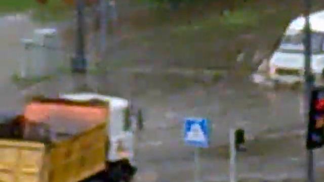 люблю грозу в начале мая!..... смотреть онлайн