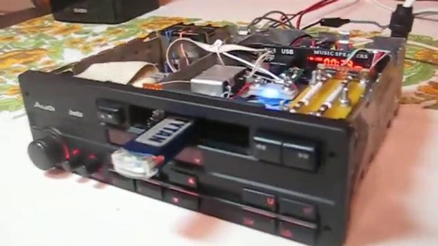 Кассетная магнитола Audi Beta CC + USB смотреть онлайн