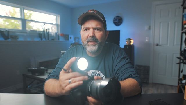 REVIEW | GVM FS03R Mini Waterproof RGB LED On Camera Light смотреть онлайн