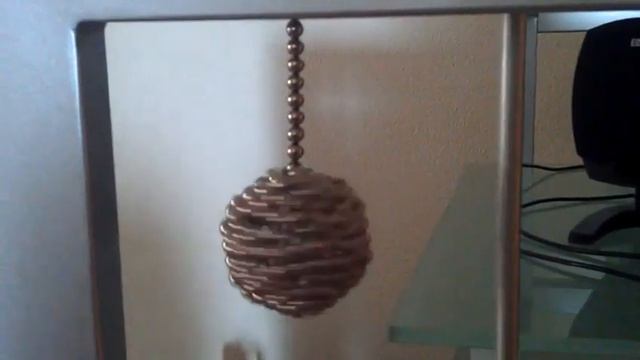 Подвешенный neocube вертится смотреть онлайн