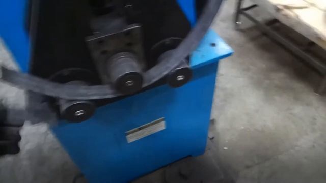 Станок UNV 3-2 полоса 40*4 мм
с тиснением.
Изготовление обруча. Кузнец Кулибин смотреть онлайн