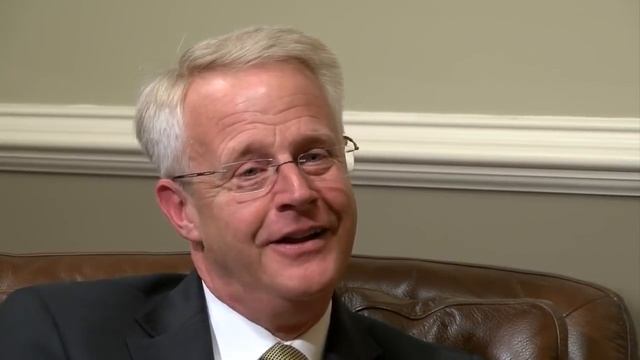 VIDEO: BTPD officer fired after pulling over Sen. Jon Lundberg's daughter смотреть онлайн
