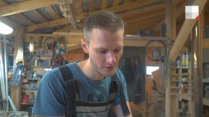 Создает мебель и светильники из слэба и эпоксидной смолы своими руками| 29.RU