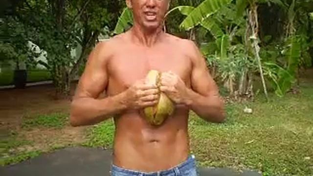 Добыча ядра кокоса (getin' the core of coconut) смотреть онлайн