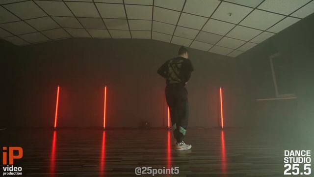 Break dance by Kirill Belousov || Dance Studio 25.5 смотреть онлайн