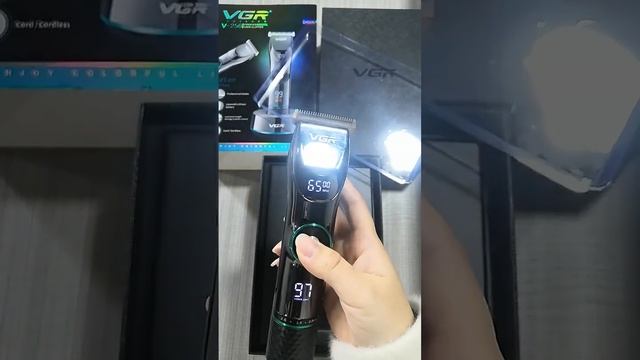 Профессиональная машинка для стрижки волос,триммер VGR V - 256 PROFESSIONAL смотреть онлайн
