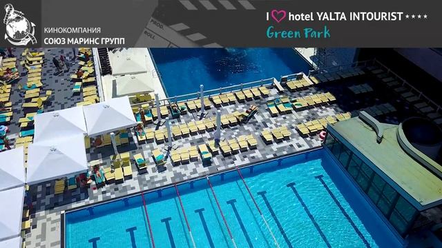 Was the guest from Australia satisfied with the vacation he spend at Hotel Yalta Intourist?