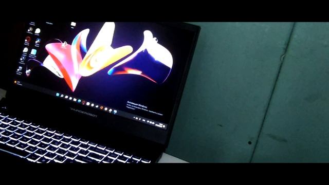 купил игровой ноутбук Haier thunderobot 911 D Intel core i5 GeForce 1650 смотреть онлайн