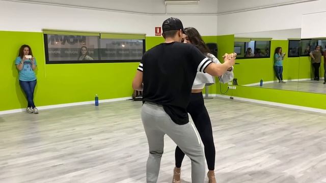 Prince Royce - Carita de Inocente / Yexy Jr. & Alicia WorkShop Bachata Dance смотреть онлайн