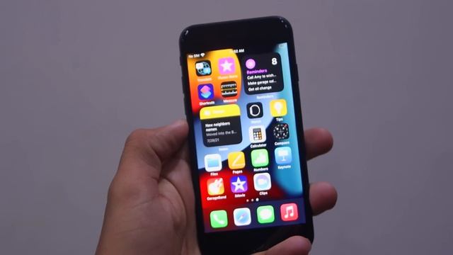 iPhone SE 2022 Unboxing | Unbalanced Monster!! смотреть онлайн