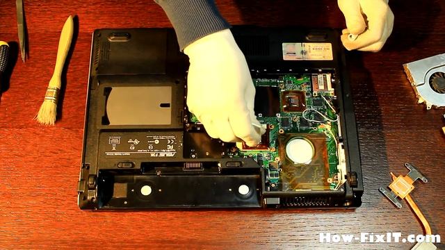 Asus F3 Disassembly, Fan Cleaning, and Thermal Paste Replacement Guide смотреть онлайн