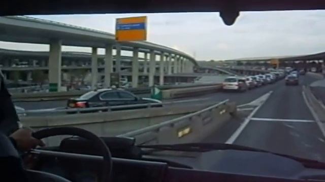 Аэропо́рт Пари́ж — Шарль-де-Голль (L'aéroport de Paris-Charles-de-Gaulle) смотреть онлайн