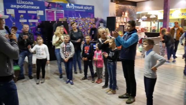 3 года! День Рождения Батутного клуба Cosmica в торговом ценре М5Молл смотреть онлайн