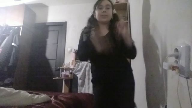 танцуют танец мне не сильно понравилось жду ваши мнение в комментариях смотреть онлайн