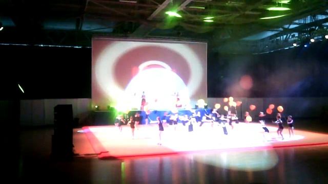 Танец ,,на большом воздушном шаре" смотреть онлайн