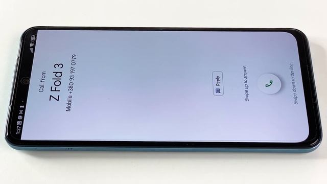 Closeup Incoming Call Xiaomi Redmi Note 11 NFC (MIUI 13, Andoid 12) StarBlue