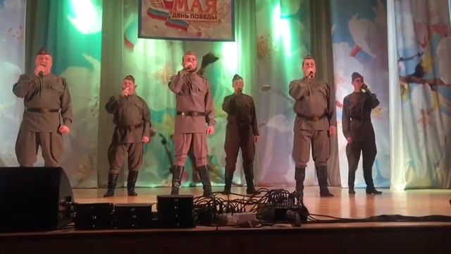 ансамбль "Мужики" "Нас извлекут из под обломков" смотреть онлайн