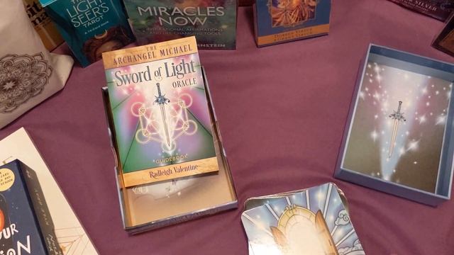 Box Opening & Review of Raise Your Vibration, Sword of Light, Oracle Card Journal, Card Deck Club H смотреть онлайн