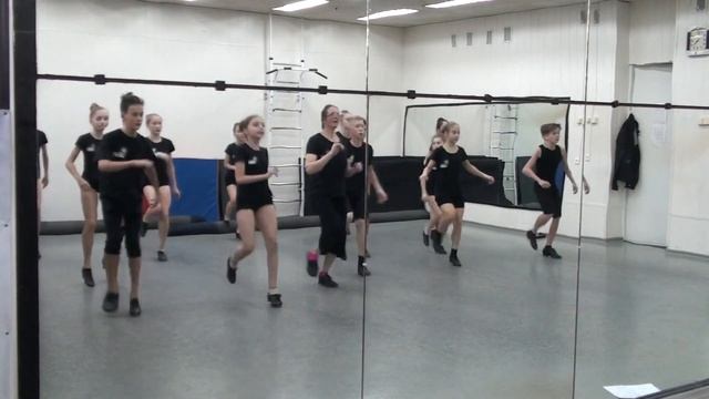 Tap Dance Combination - "Tribe" 6-й класс ШСХ РГ ДДМ смотреть онлайн