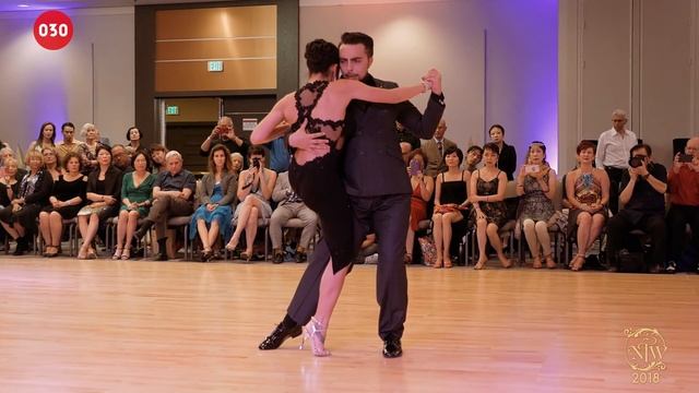 Clarisa Aragon and Jonathan Saavedra – Chiqué #ClarisayJonathan смотреть онлайн