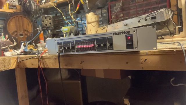 Hartke HA3500 demo смотреть онлайн