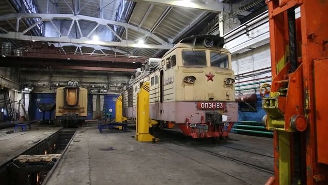 Город горняков. Анатолий Приступа. Богатырь Комир. смотреть онлайн