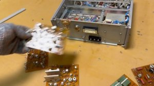 В разборе Генератор сигналов низкочастотный Г3-118. Узнаем его цену.