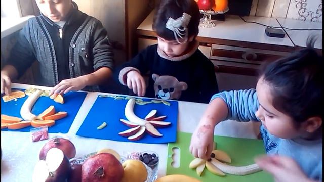 ხილისგან პალმები. из фруктов пальмы. смотреть онлайн