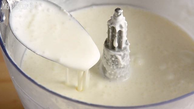 Как сделать СЛИВОЧНОЕ МАСЛО?Готовлю ДВА ВАРИАНТА из разных сливок + Как ВЫБРАТЬ масло в МАГАЗИНЕ смотреть онлайн