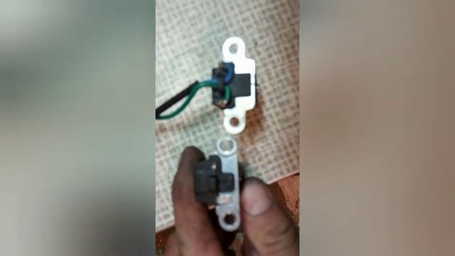 пропала искра на питбайке , замена зажигания и датчика холла! смотреть онлайн