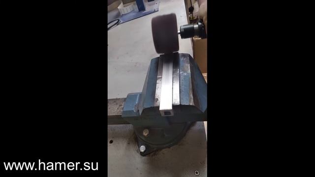 Сатинирование квадратной трубы с помощью нетканого КЛО смотреть онлайн