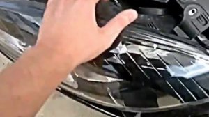 Как заменить  лампу в Рено Меган 3?