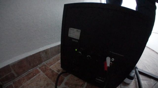 Edifier R1280DBs + Edifier T5 En Exterior / Outdoor