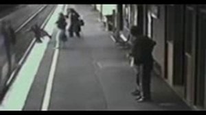 Ребенок попал под поезд