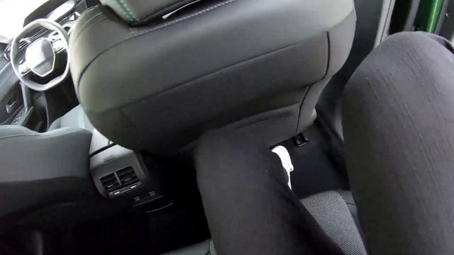 Peugeot 308 Allure Pack 1.2 PureTech 130 Olivine Green смотреть онлайн
