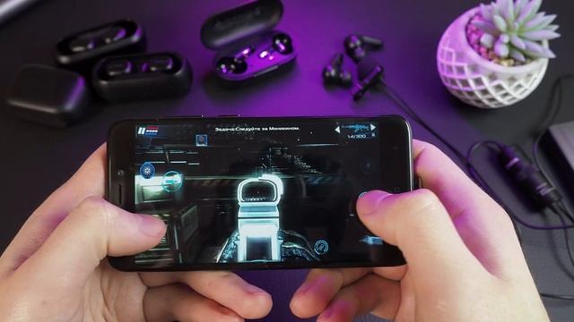 Как играть в игры без задержки, в блютуз наушниках? смотреть онлайн