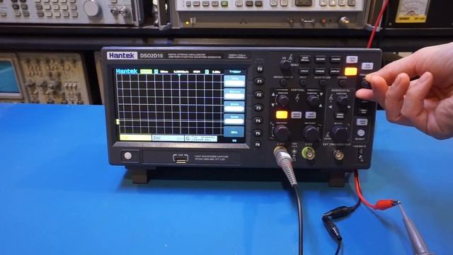 Review/Teardown Of A Hantek DSO2D10 Oscilloscope - It Has Builtin AWG, Does Protocol Decoding Too!