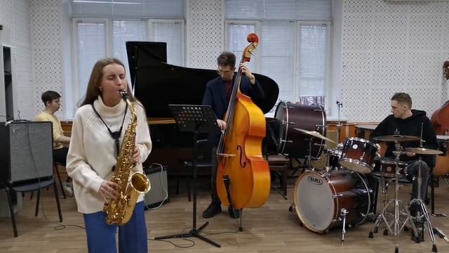 Зейдель Вероника "Night Train" смотреть онлайн