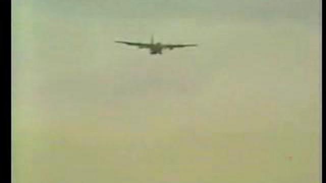 После сброса груза, "С-130"разбился смотреть онлайн