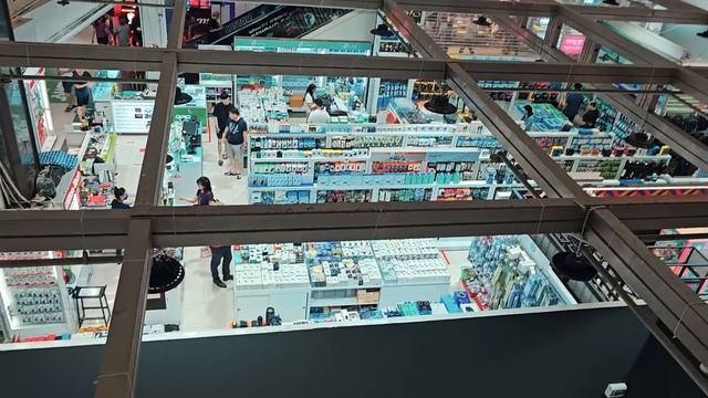 Singapore Computer Market Vlog! Sim Lim Square смотреть онлайн
