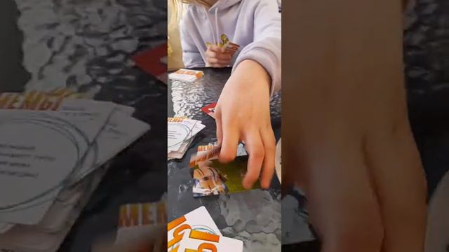 Когда вышел из поликлиники в бахилах и поехал в них в метро смотреть онлайн