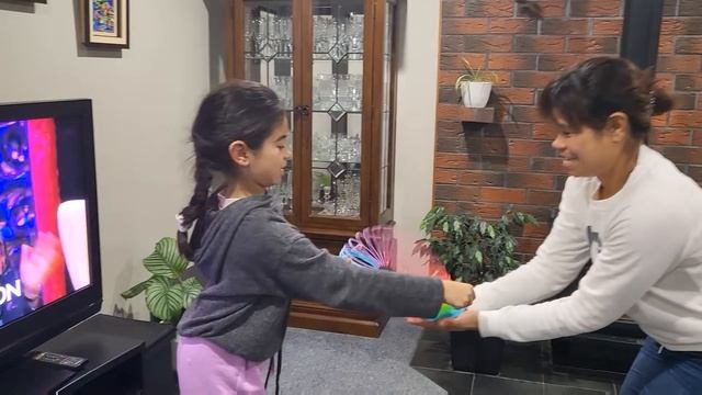Slinky game. смотреть онлайн