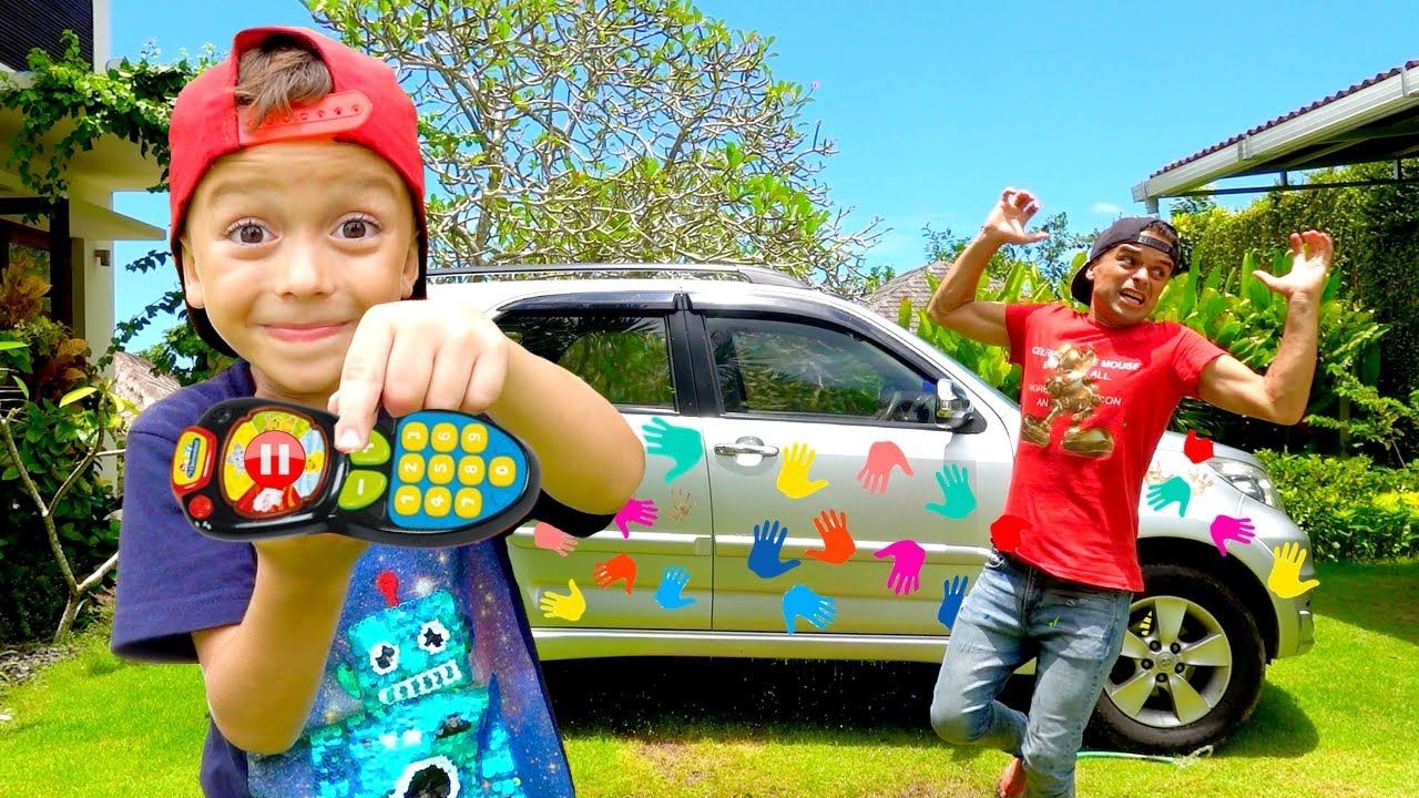 Марк шутит и играет в Пауза Челлендж смотреть онлайн